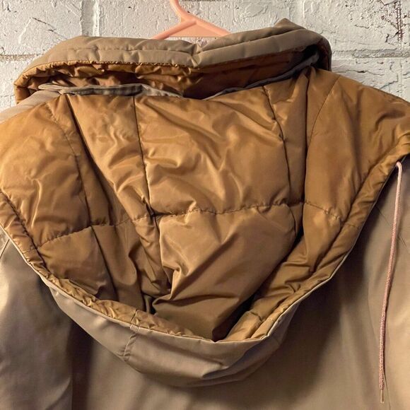Vintage! Tan Heavy Winter barn Coat Removable Hood Size Med/Large - Picture 9 of 12